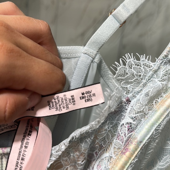 Light blue lightly used Victoria’s Secret bustiers, medium dd - Picture 3 of 4